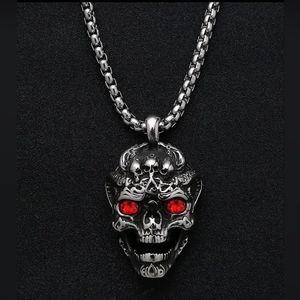 MENS GOTHIC SKULL NECKLACE